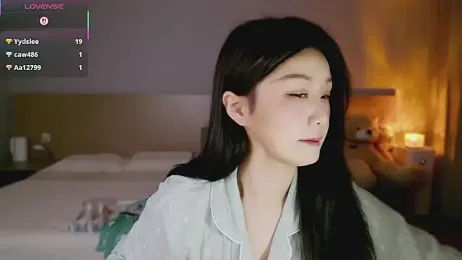 Lucky-baby — Stripchat recorded stream image, 27.04.2025 13:10