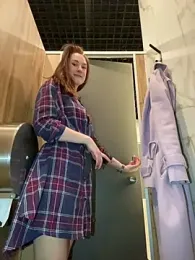 Dina_Tease — Stripchat recorded stream screenshot (27 Apr 2025)