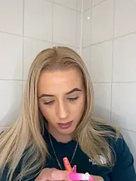 Strongqueen — Stripchat recorded stream image, 27.04.2025 16:10