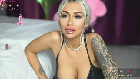 GoldenAmber — Stripchat recorded stream screenshot (27 Apr 2025)