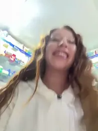 roouse — Stripchat recorded stream screenshot (27 Apr 2025)