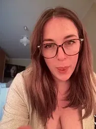MommmyYummy — Stripchat recorded stream image, 28.04.2025 09:20