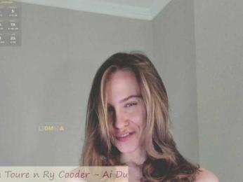 Adamova_Eva — Bongacams recorded stream screenshot (28 Apr 2025)