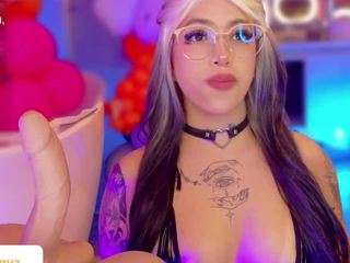 kaorianya1 — Camsoda recorded stream image, 28.04.2025 22:20