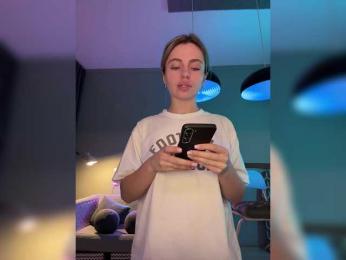 Nataliecroys — Bongacams recorded stream image, 28.04.2025 23:30