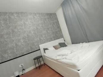 ehotlovea — Chaturbate recorded stream screenshot (28 Apr 2025)