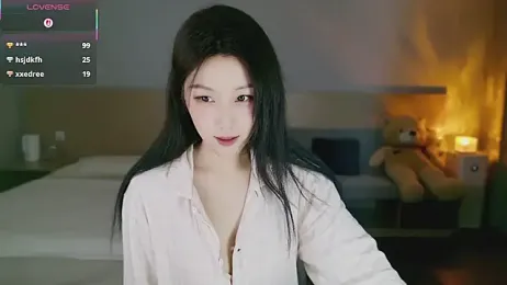 Lucky-baby — Stripchat recorded stream image, 29.04.2025 13:10