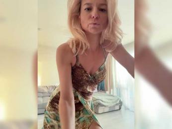 -Molly- — Bongacams recorded stream screenshot (07 Feb 2025)