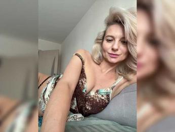 -Molly- — Bongacams recorded stream screenshot (07 Feb 2025)