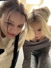Cum_girlss — Stripchat recorded stream image, 30.04.2025 04:10