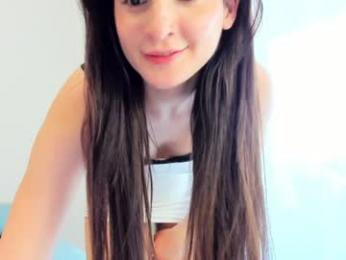 elaanna — Chaturbate recorded stream image, 30.04.2025 06:00