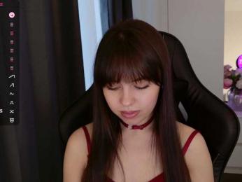 Businka13 — Bongacams recorded stream image, 30.04.2025 17:00