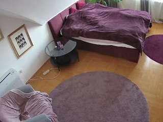 voyeurcam-julmodels-whitebed-4 — Camsoda recorded stream image, 06.02.2025 19:30