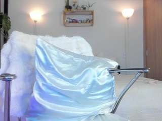 cheerrybomb — Camsoda recorded stream image, 01.05.2025 00:40
