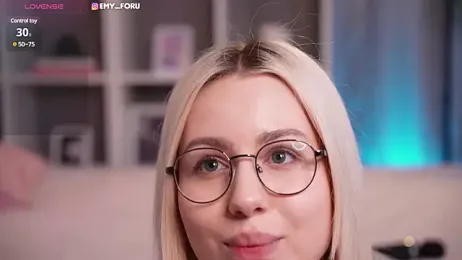 Emilyrighter1 — Stripchat recorded stream image, 01.05.2025 08:10