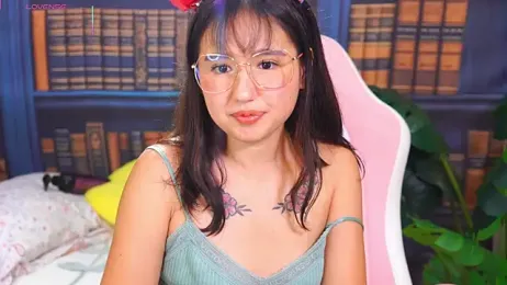 Pinkie_Princes — Stripchat recorded stream image, 01.05.2025 08:30