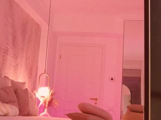 Eva Sin — Flirt4free recorded stream screenshot (01 May 2025)