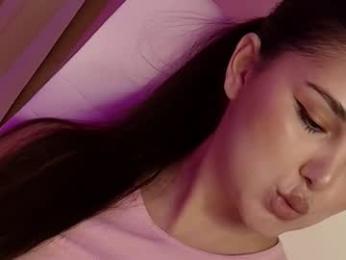 hollyextra — Chaturbate recorded stream image, 01.05.2025 14:10