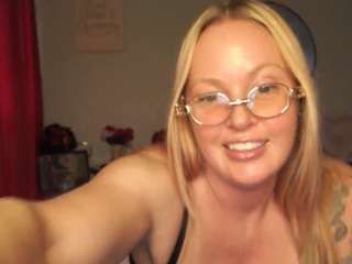 mshunnybunnyy — Camsoda recorded stream image, 01.05.2025 20:50