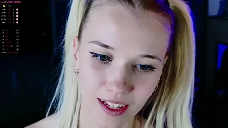 ShhhO_O — Stripchat recorded stream image, 02.05.2025 07:40