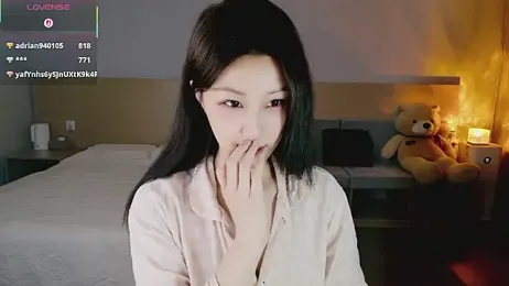 Lucky-baby — Stripchat recorded stream image, 03.05.2025 13:00