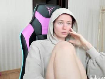 oksanafedorova — Chaturbate recorded stream screenshot (04 May 2025)