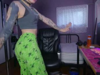 aynmarie — Chaturbate recorded stream image, 04.05.2025 23:10