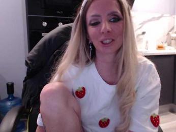 blondalina — Bongacams recorded stream image, 05.05.2025 09:40