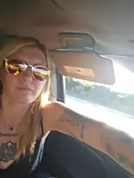 SheIsSomething — Stripchat recorded stream image, 05.05.2025 19:40