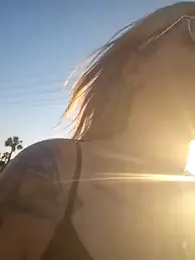 SheIsSomething — Stripchat recorded stream image, 05.05.2025 19:40