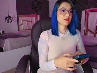 annieswan — Camsoda recorded stream image, 07.02.2025 13:10
