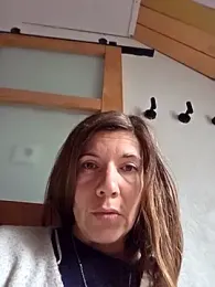 Lina_lou4 — Stripchat recorded stream image, 06.05.2025 06:00