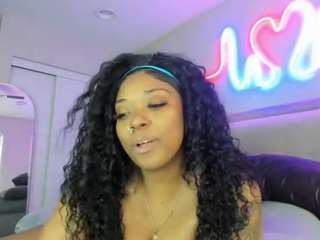 siennadivyne — Camsoda recorded stream screenshot (07 Feb 2025)