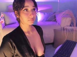 kiimthompson — Camsoda recorded stream image, 06.05.2025 15:20