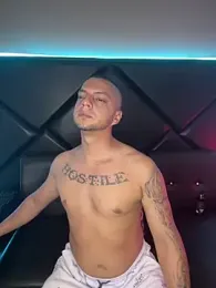 ScarlettAndClark — Stripchat recorded stream screenshot (08 May 2025)