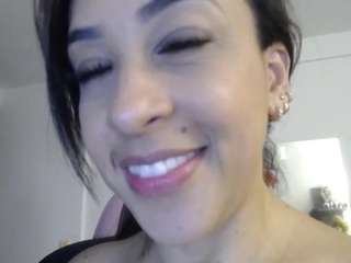 andrea-gomezz — Camsoda recorded stream image, 08.05.2025 20:00