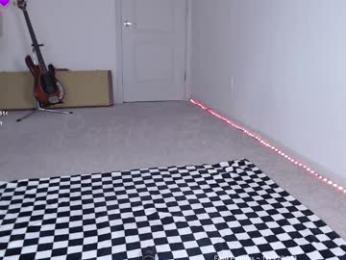 petitebrat — Chaturbate recorded stream screenshot (09 May 2025)