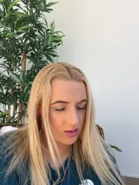 Strongqueen — Stripchat recorded stream image, 09.05.2025 17:00