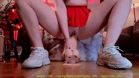 Kisakis — Stripchat recorded stream image, 09.05.2025 14:00