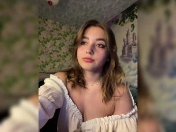 little-devil — Bongacams recorded stream image, 11.05.2025 19:30
