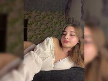 little-devil — Bongacams recorded stream image, 11.05.2025 19:30