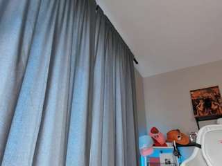 vi-jasen — Camsoda recorded stream image, 13.05.2025 04:30