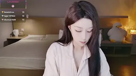 Lucky-baby — Stripchat recorded stream image, 13.05.2025 13:10