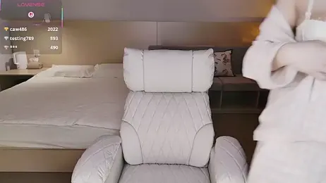 Lucky-baby — Stripchat recorded stream image, 13.05.2025 13:10