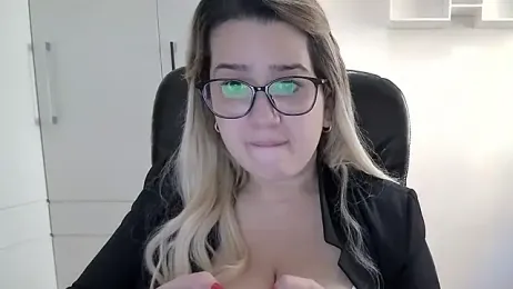 amooraaamoon — Stripchat recorded stream image, 14.05.2025 12:00