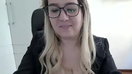 amooraaamoon — Stripchat recorded stream image, 14.05.2025 12:00