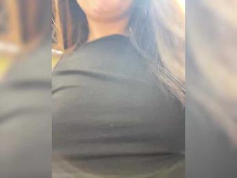 Businka13 — Bongacams recorded stream image, 16.05.2025 14:40