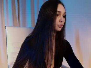 hollyextra — Chaturbate recorded stream image, 16.05.2025 18:50
