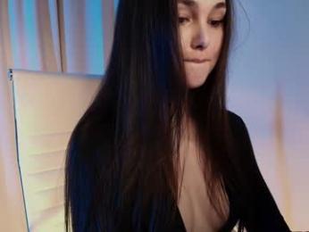 hollyextra — Chaturbate recorded stream image, 16.05.2025 18:50