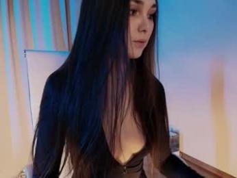 hollyextra — Chaturbate recorded stream image, 16.05.2025 18:50